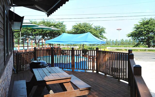 Gyeongju Padosori spa Glamping Pension