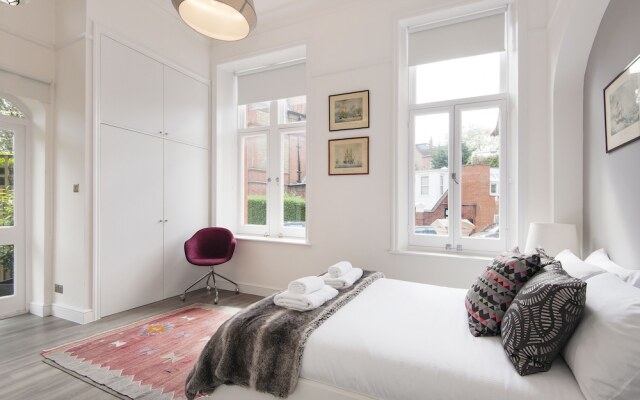 Luxurious Hampstead Home with Gorgeous Garden