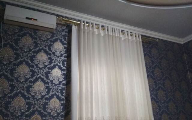 Отель May Weather