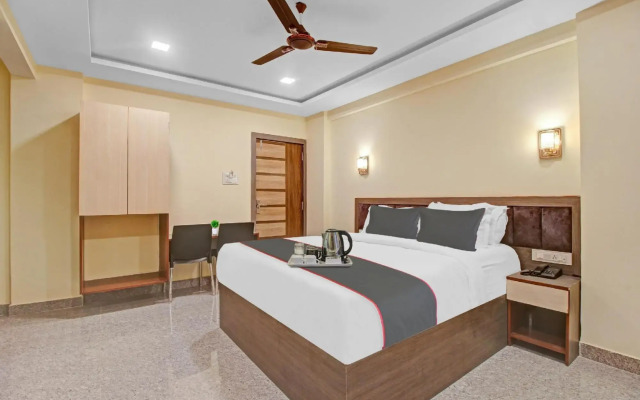 Capital O 91236 Sudama Residency