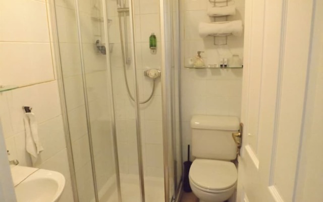 Pitreavie Guest House