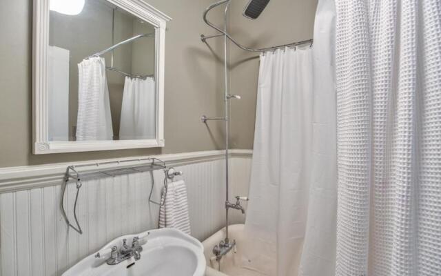 Classic/Modern Downtown Home