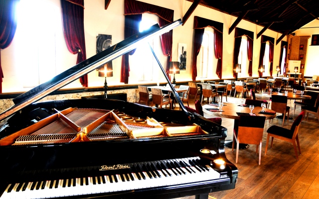 Montania Special Class Hotel