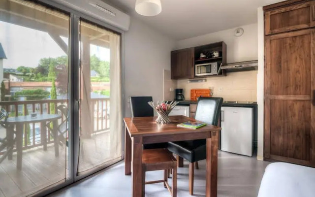 Zenitude Lourdes Acacia1