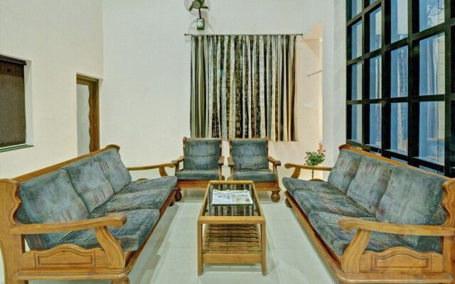 Oyo 30636 Hotel Navaratna International