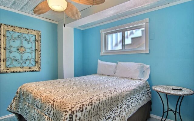 4 Palms 628 by RedAwning