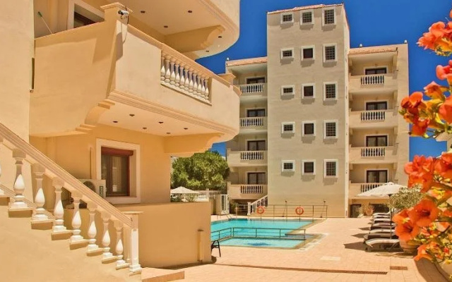 Socrates Studios And Apartments 4*