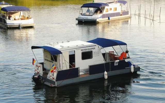 Houseboat on the Peene, Demmin