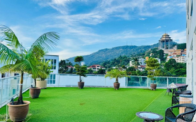 Kingston 13 @ Penang Hill