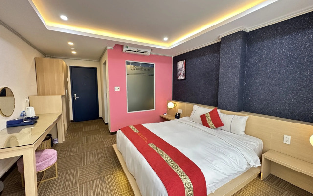 SPOT ON 91616 Kharisma Guest House