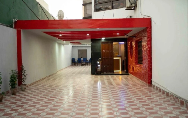 Diamond Lodge karachi