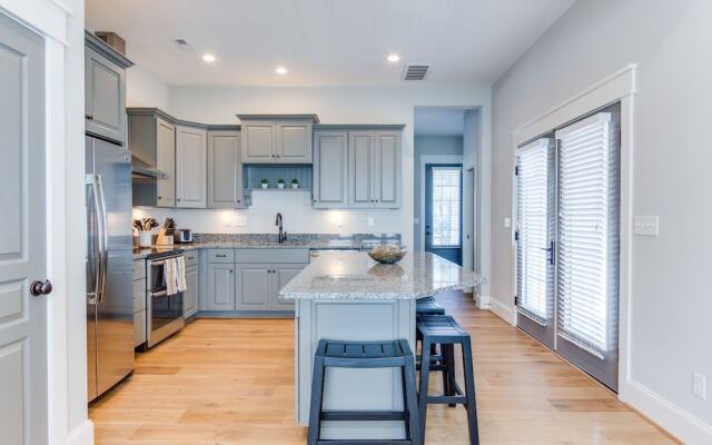 404 A The Hilltop House