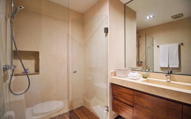 Luxury Penthouse in Aldea Zama, private pool and rooftop, 24 7 security in a gated community