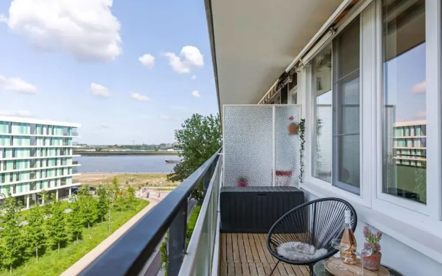 Apartment in Antwerp With View on the Scheldt
