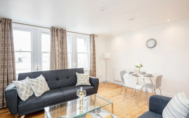Great Mayfair Apartment - Sleeps 6