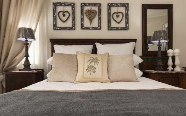 Aloe Country Lodge