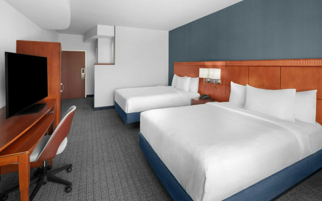 Courtyard by Marriott Santa Clarita Valencia