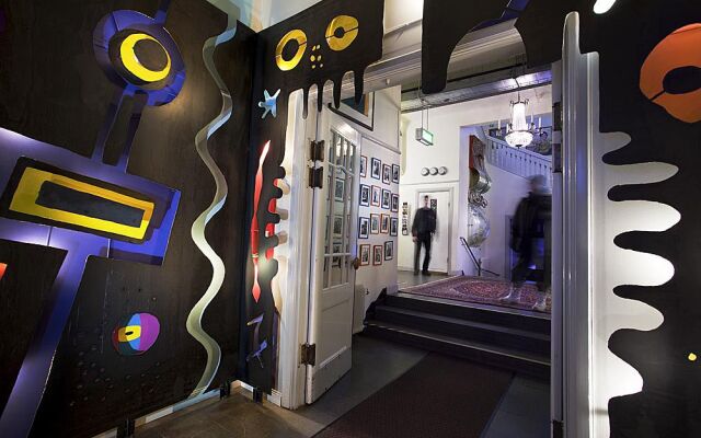 Svefi Hotell & Vandrarhem