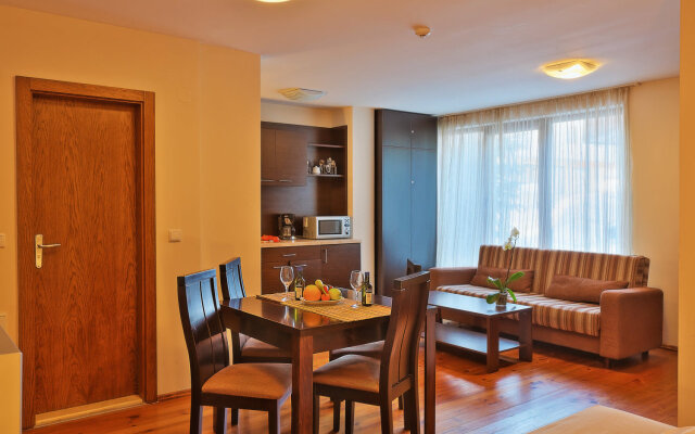 Apartamentos Grand Montana