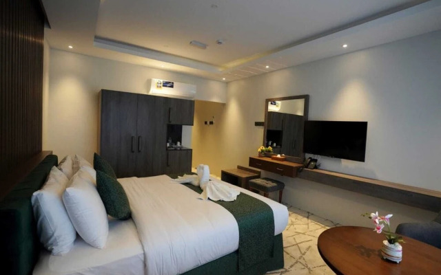 Green View Hotel