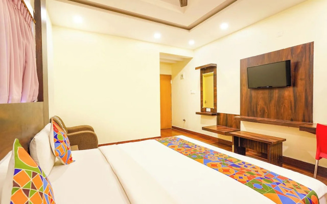 FabHotel Royal Wood Premier - Near Karnataka Golf Association, Domlur