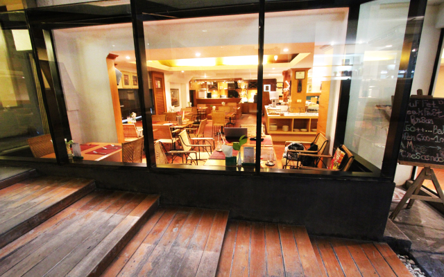 The Residence Rajtaevee Hotel