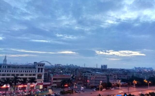 Homeinn Ease Hotel (Guangzhou Luoxi Bridge Xiajiao Subway Station)