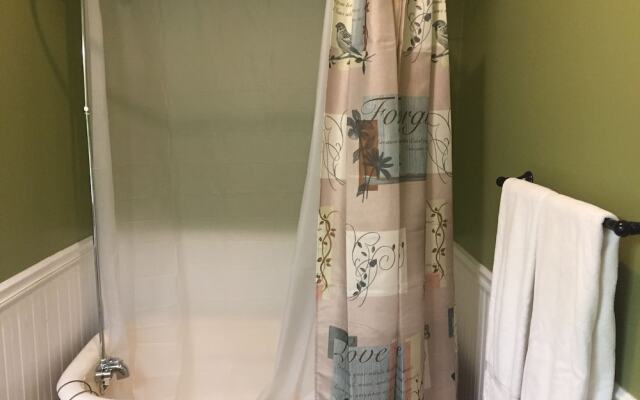 White Oak Manor Bed & Breakfast