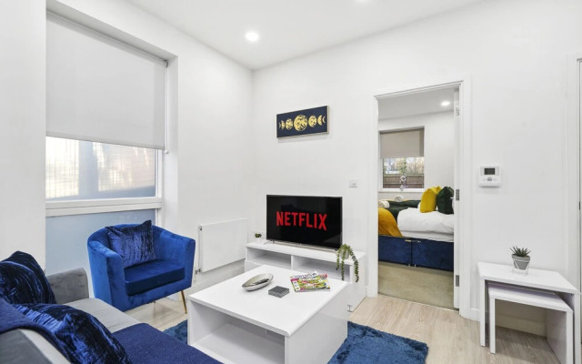 Central Stevenage Luxury 2 Bed Apartment