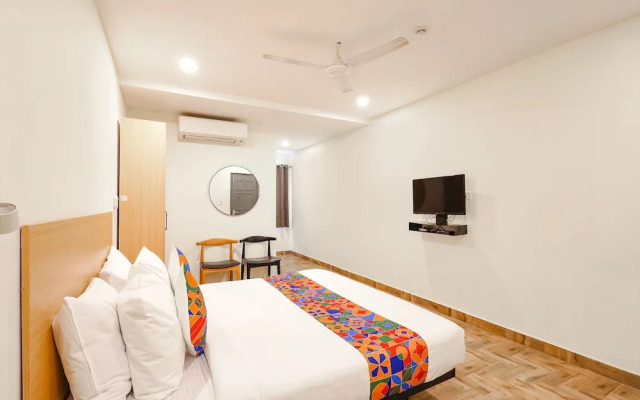 Fabhotel Perfect Stays