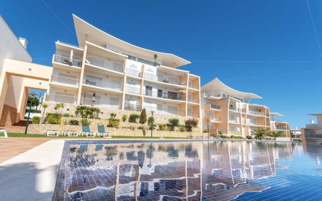 Sea view Apartment with 3 spacious Terraces & 2 Swimming pools