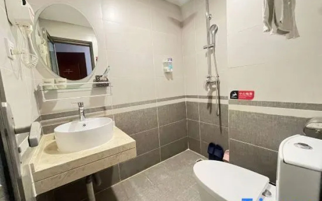 City 118 Chain Hotel (Xinxiang University Town Store)