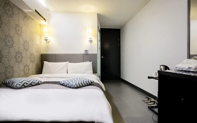 Yeoju Reverse Hotel