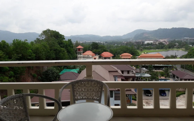 The Green Golf Residence Condominium