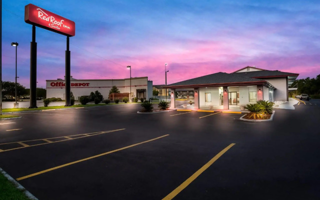 Red Roof Inn & Suites Thomasville