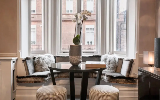 Luxury Apartment at Cadogan Square I