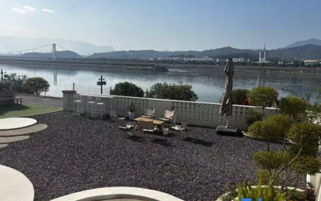 Yichang Qiahao Riverside Homestay (Three Gorges Dam) – Outside – Yichang