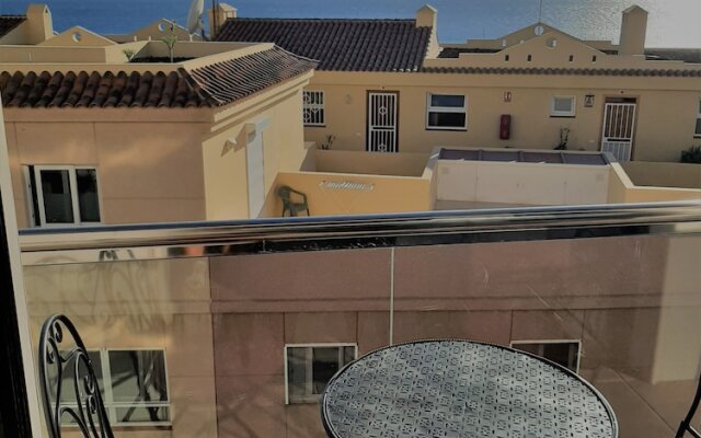 Las Vistas Apartments