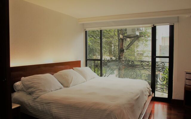 Condesa Suites