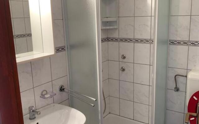 Room-villa ata Razanac - Apartment