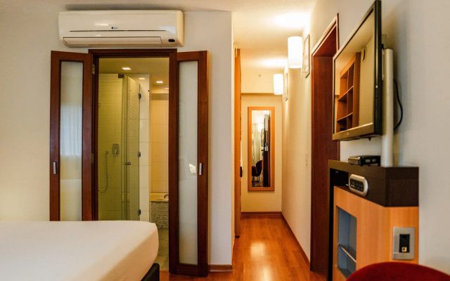Novotel Lima San Isidro Hotel