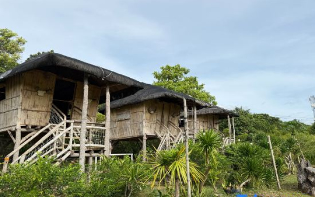 Tribu Kihud "Experience Simple Living"