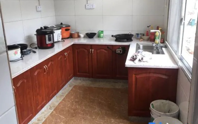 Yishan Bangshui Inn – Kitchen – Zhangjiajie