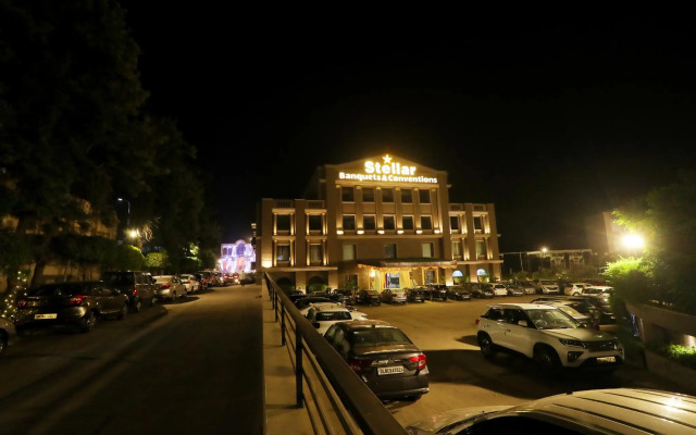 Stellar Resorts