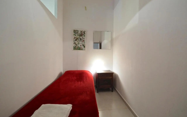Parallel-Patio