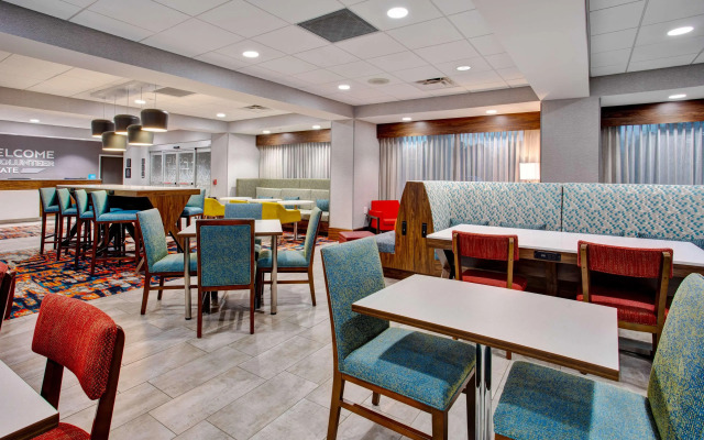 Hampton Inn By Hilton Paris