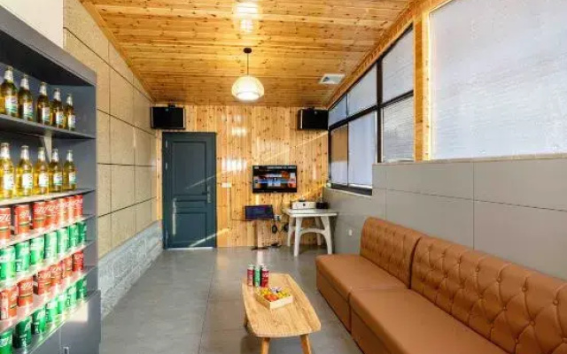 Zhaizhuang Gate Homestay (OMG Heartbeat Paradise)