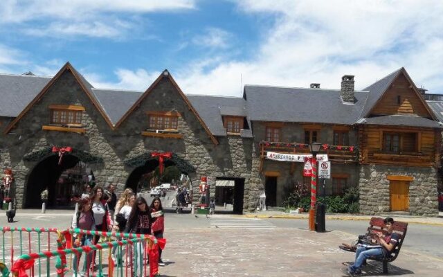 Cabañas Detras del Ciprés