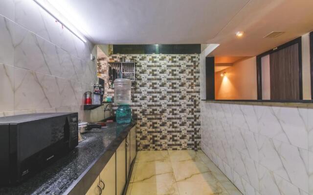 Hotel Nest In, Malad