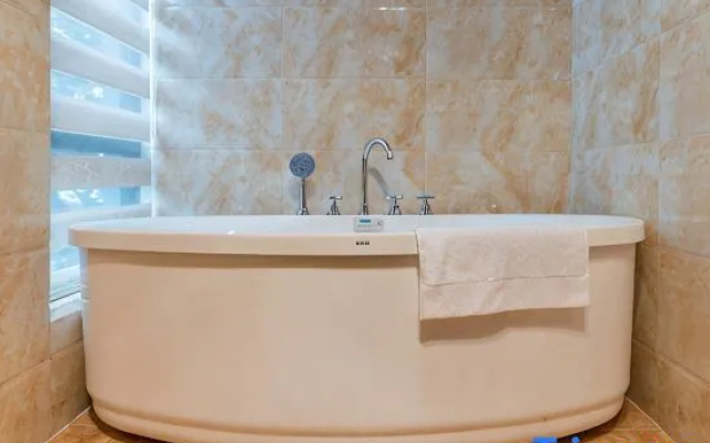 Lijiang Xiangyu Light Luxury Snow Mountain Holiday Villa – Bathroom – Lijiang